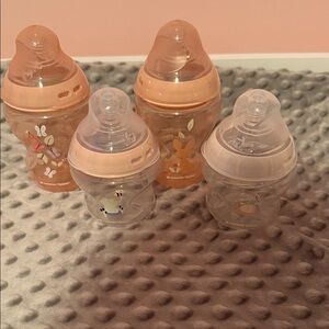 Tommee Tippee Baby Bottles Set
